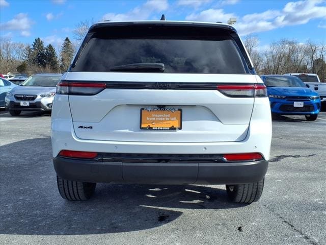 used 2023 Jeep Grand Cherokee car, priced at $35,900