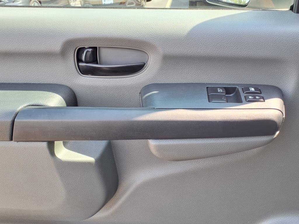used 2020 Nissan NV2500 HD car, priced at $20,900