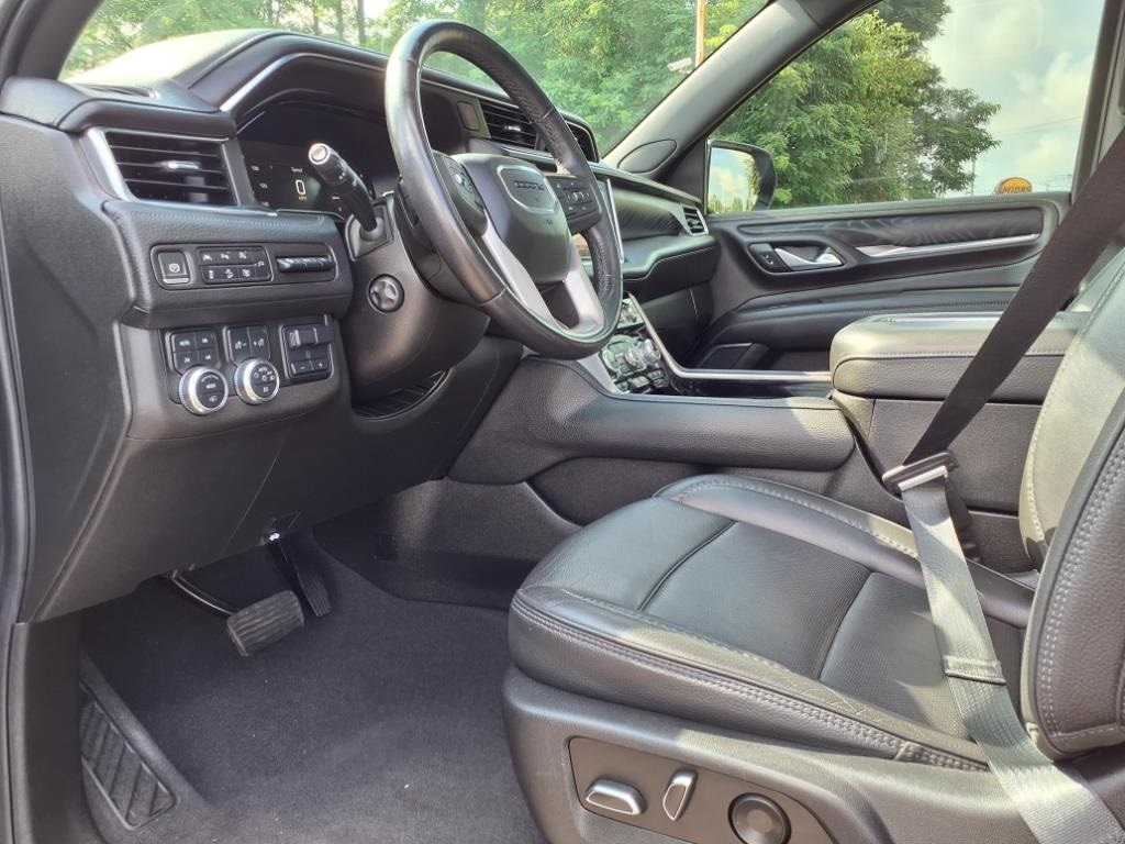 used 2022 GMC Yukon car, priced at $65,900