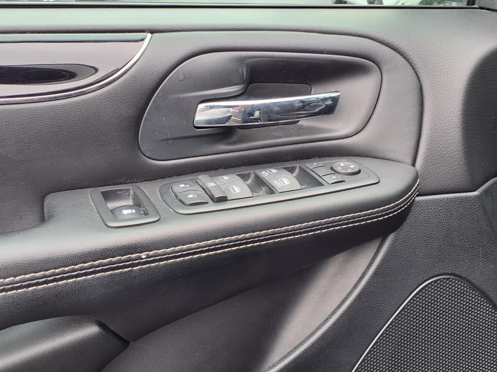 used 2016 Dodge Grand Caravan car, priced at $14,900