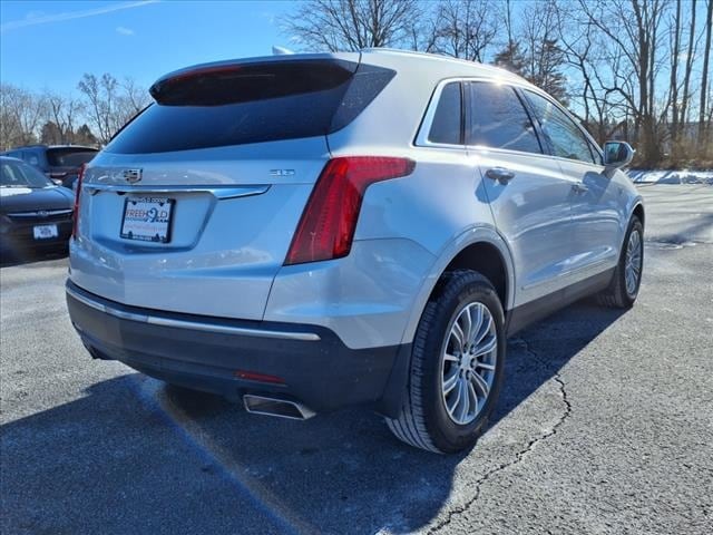 used 2017 Cadillac XT5 car, priced at $18,900