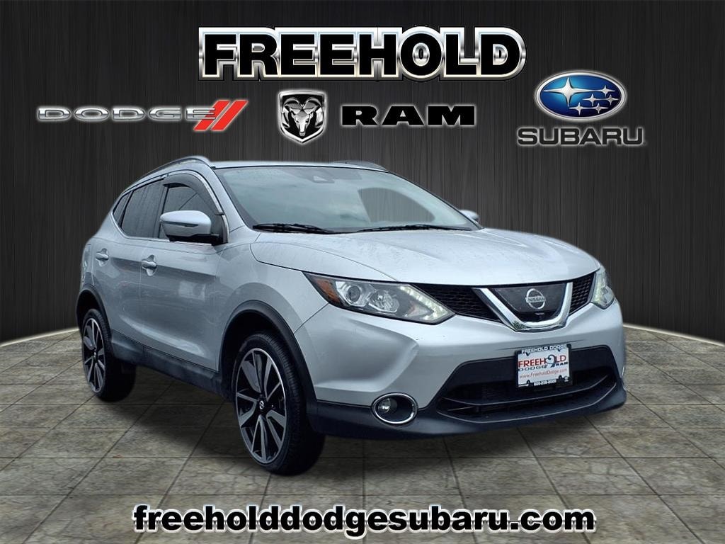 used 2017 Nissan Rogue Sport car, priced at $14,900