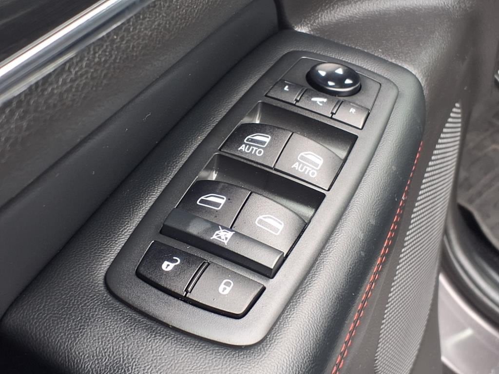 used 2021 Jeep Grand Cherokee car, priced at $32,900