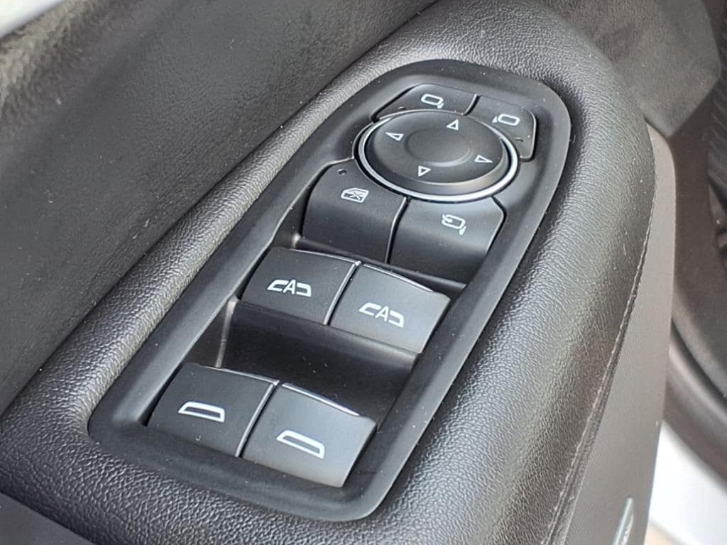 used 2019 Cadillac XT5 car, priced at $20,500