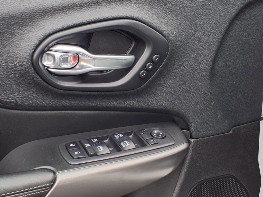 used 2019 Jeep Cherokee car, priced at $11,900