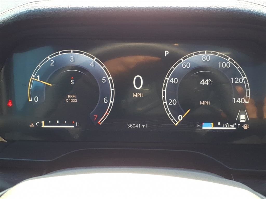 used 2024 Jeep Grand Cherokee car, priced at $34,900