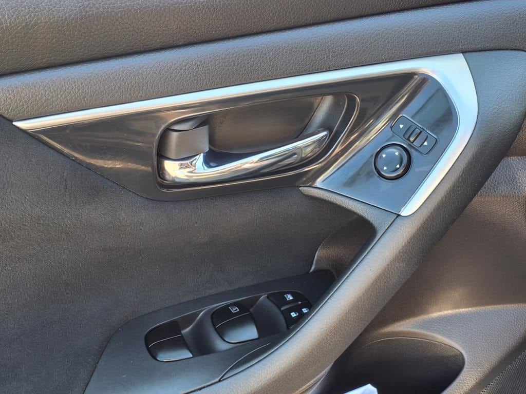 used 2014 Nissan Altima car, priced at $8,900