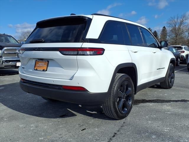 used 2023 Jeep Grand Cherokee car, priced at $35,900