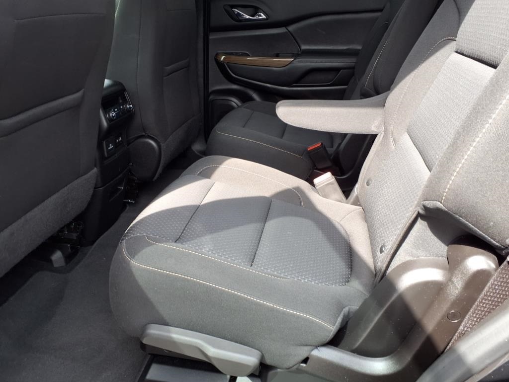 used 2022 GMC Acadia car, priced at $27,900