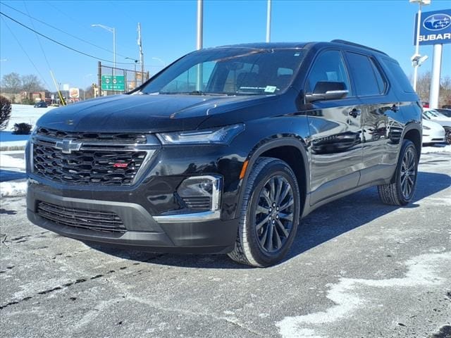 used 2022 Chevrolet Traverse car, priced at $32,900