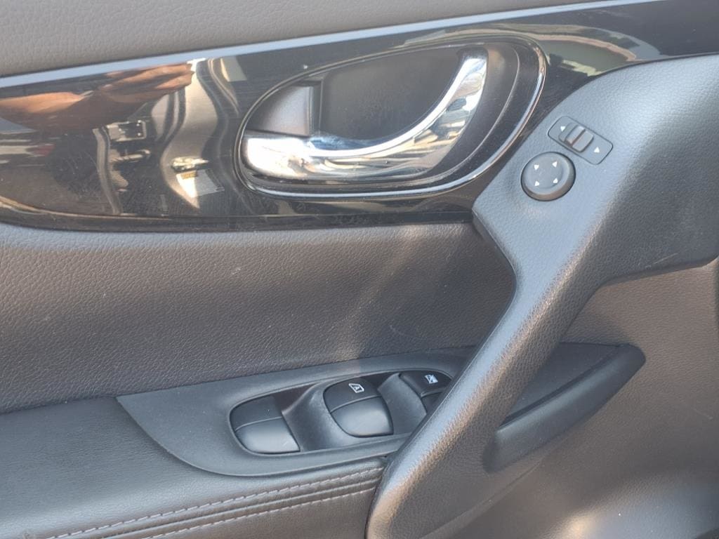 used 2022 Nissan Rogue Sport car, priced at $16,900
