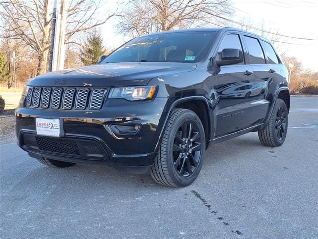 used 2017 Jeep Grand Cherokee car, priced at $18,500