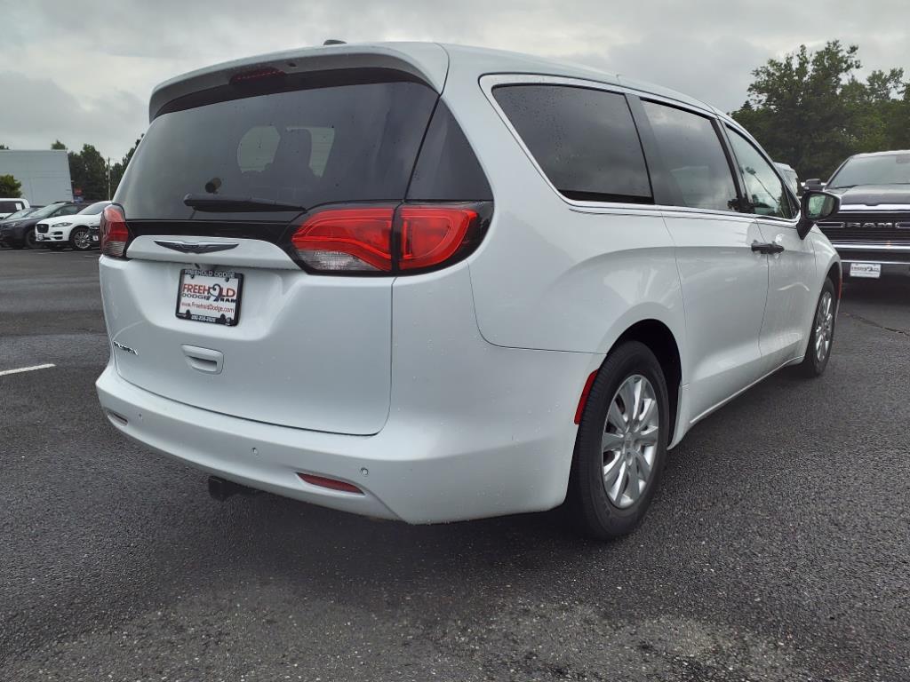 used 2019 Chrysler Pacifica car, priced at $15,900