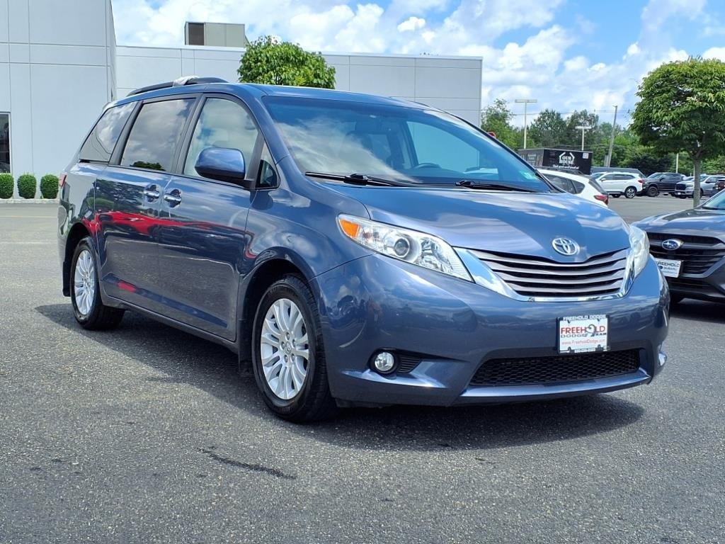 used 2016 Toyota Sienna car, priced at $21,900