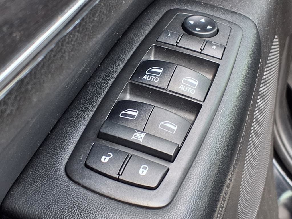 used 2018 Jeep Grand Cherokee car, priced at $15,900