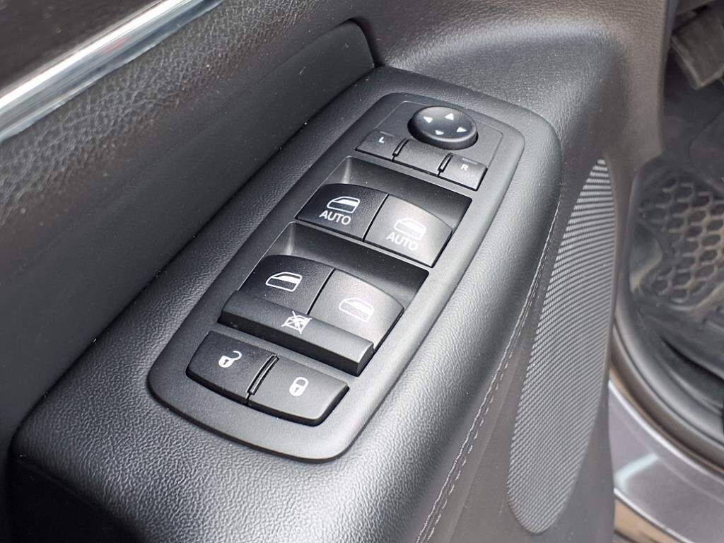 used 2018 Jeep Grand Cherokee car, priced at $20,500