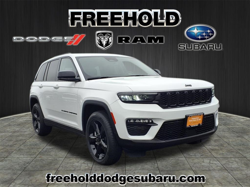 used 2023 Jeep Grand Cherokee car, priced at $27,900
