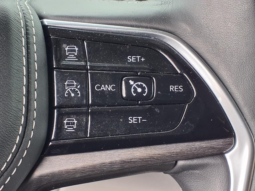 used 2021 Jeep Grand Cherokee L car, priced at $35,900