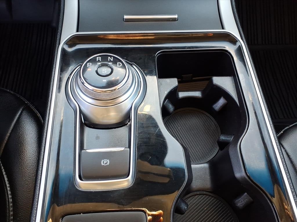 used 2019 Ford Edge car, priced at $13,900