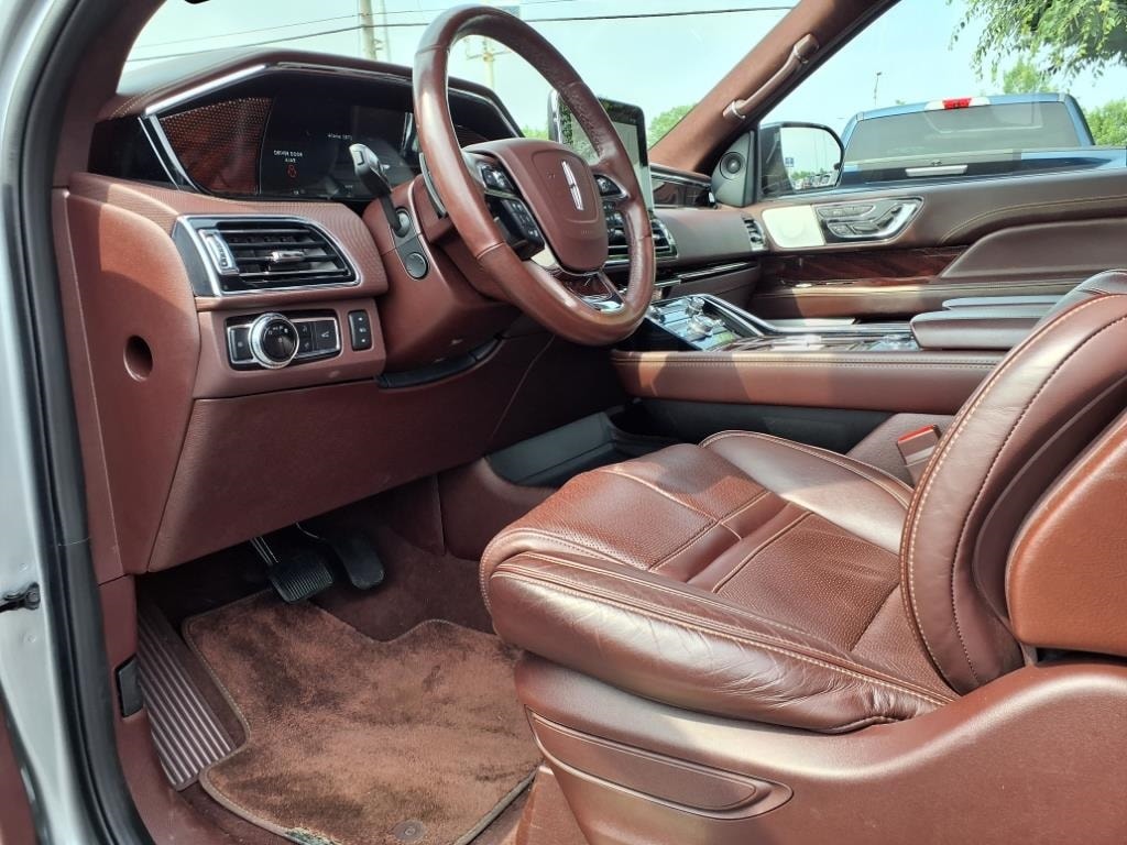 used 2021 Lincoln Navigator car, priced at $53,900