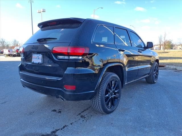 used 2017 Jeep Grand Cherokee car, priced at $18,500