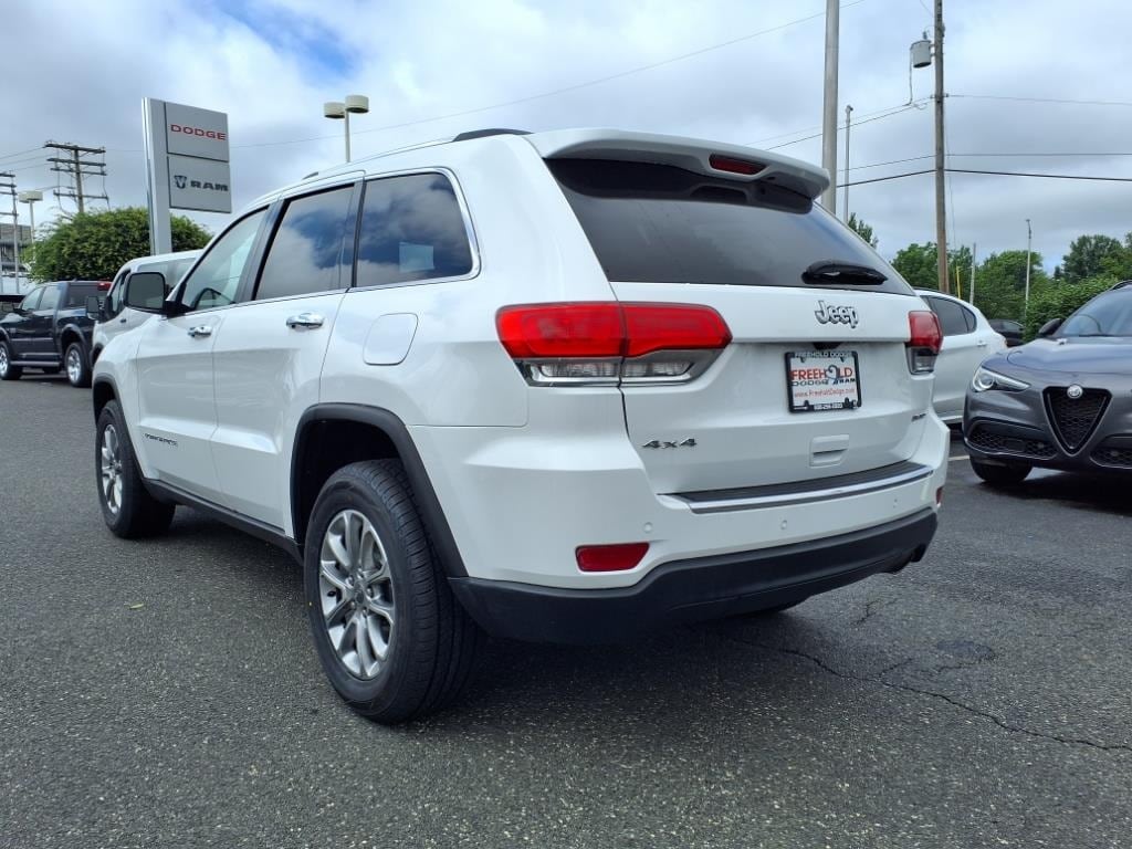 used 2015 Jeep Grand Cherokee car, priced at $15,900