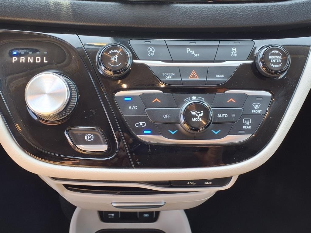 used 2017 Chrysler Pacifica car, priced at $13,900