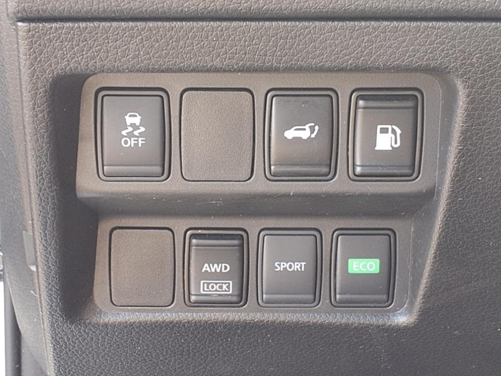 used 2018 Nissan Rogue car, priced at $10,900
