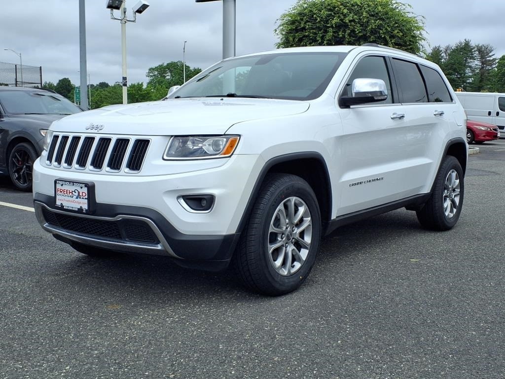 used 2015 Jeep Grand Cherokee car, priced at $15,900