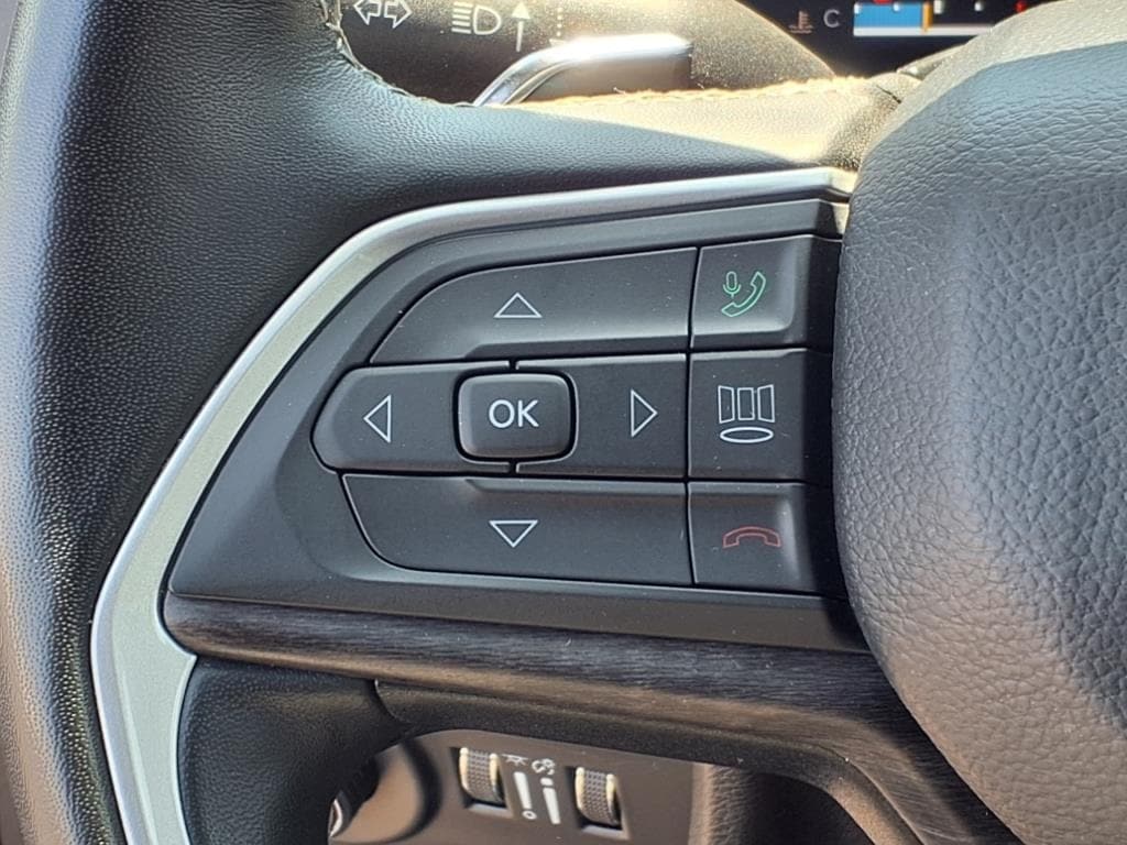 used 2022 Jeep Grand Cherokee L car, priced at $31,900
