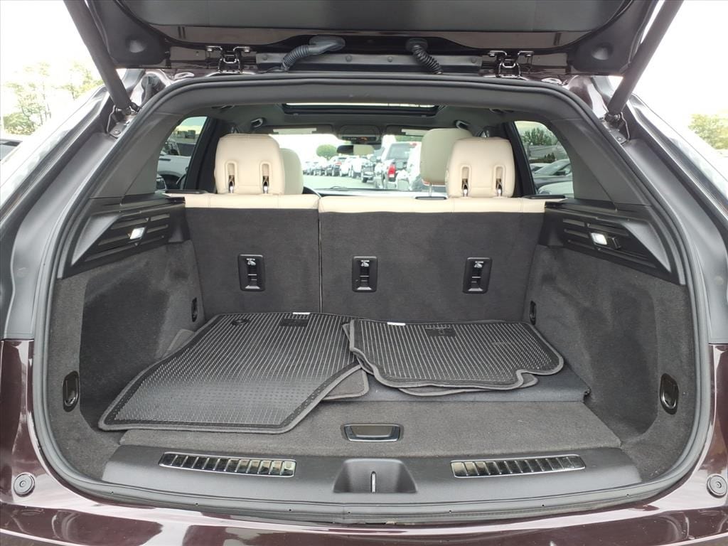 used 2020 Cadillac XT4 car, priced at $17,900