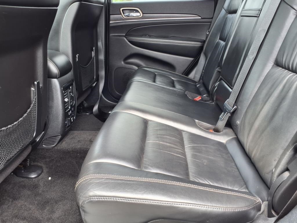 used 2015 Jeep Grand Cherokee car, priced at $15,900