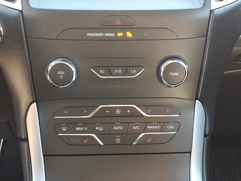 used 2019 Ford Edge car, priced at $13,900