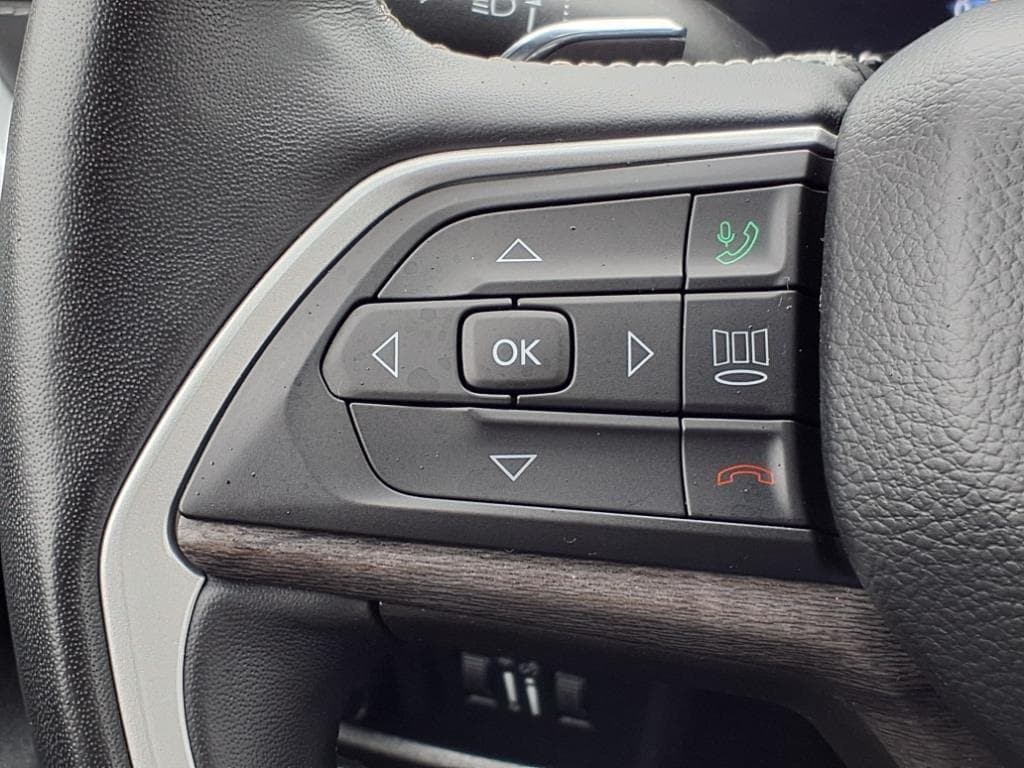 used 2022 Jeep Grand Cherokee L car, priced at $29,900