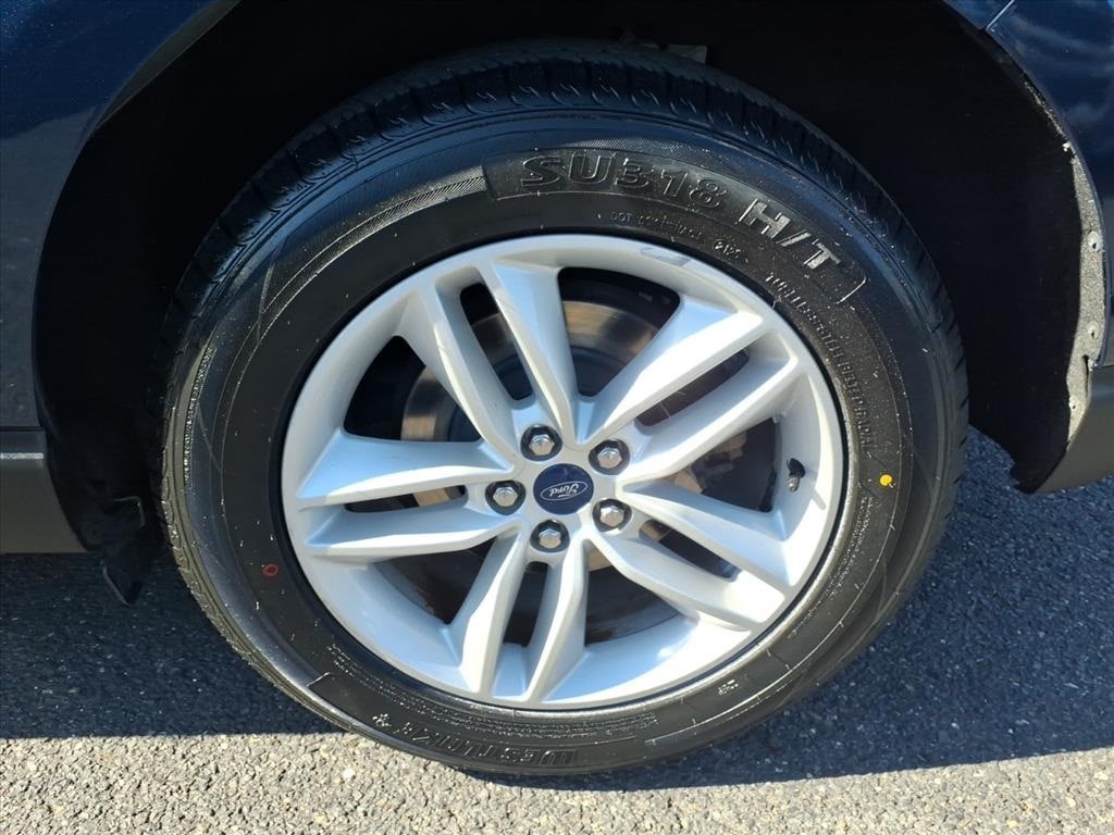 used 2017 Ford Edge car, priced at $10,900