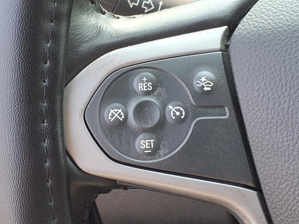 used 2022 Chevrolet Colorado car, priced at $17,500