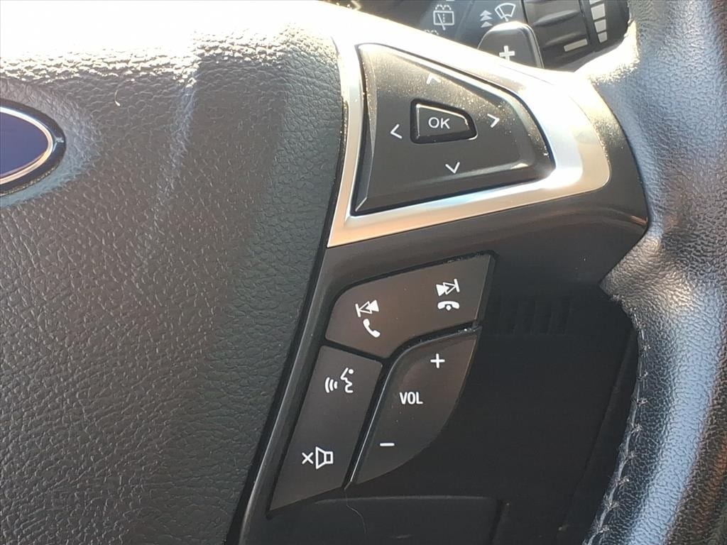 used 2017 Ford Edge car, priced at $10,900