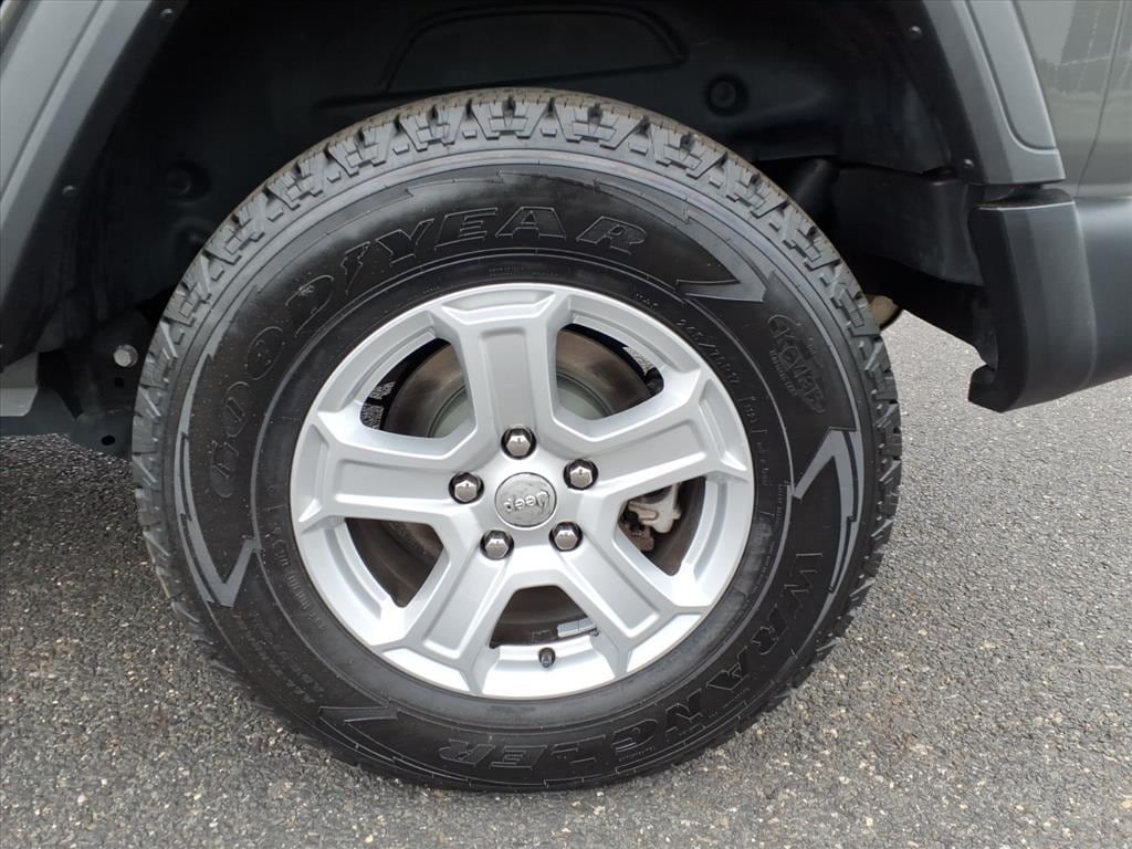 used 2021 Jeep Wrangler car, priced at $27,900