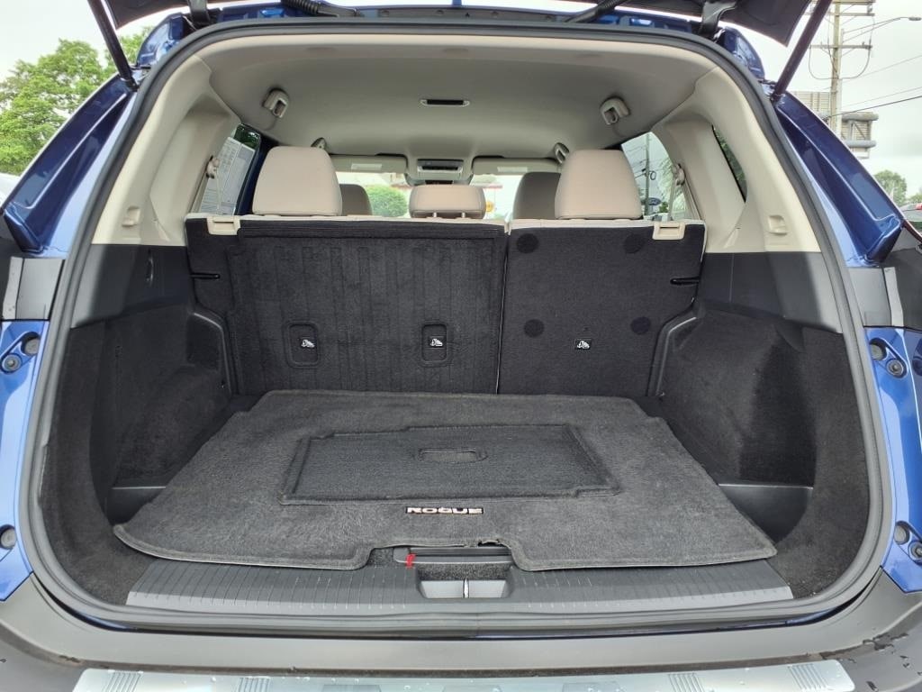 used 2021 Nissan Rogue car, priced at $17,900