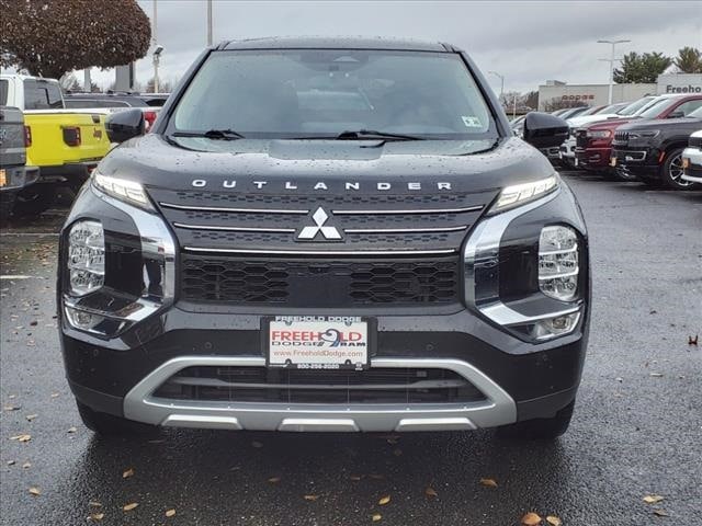 used 2022 Mitsubishi Outlander car, priced at $21,900