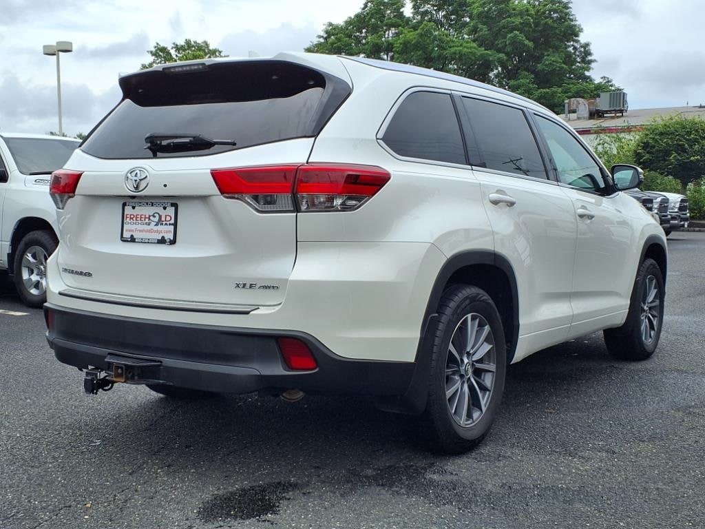 used 2018 Toyota Highlander car, priced at $24,500