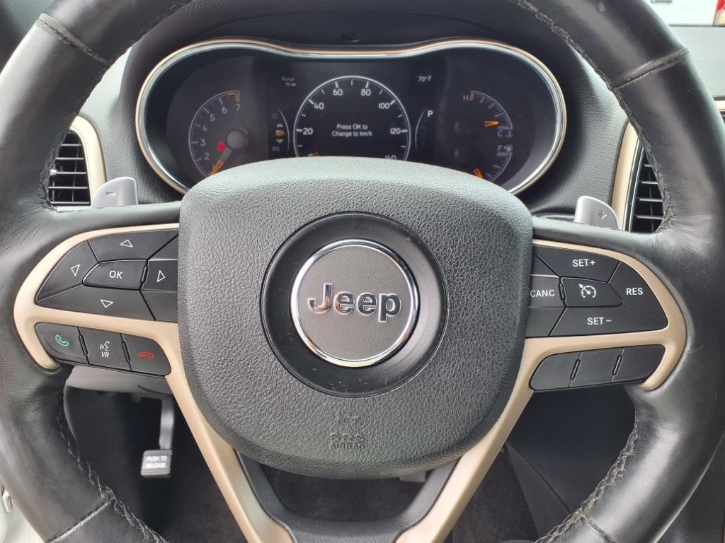 used 2015 Jeep Grand Cherokee car, priced at $15,900