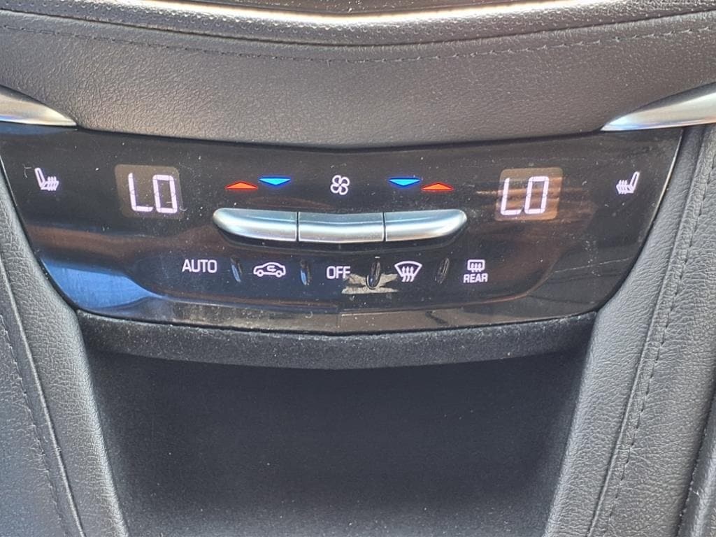 used 2019 Cadillac XT5 car, priced at $20,500