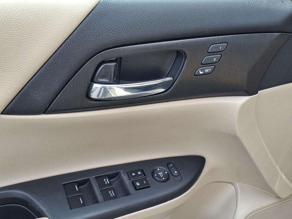 used 2015 Honda Accord car, priced at $14,900