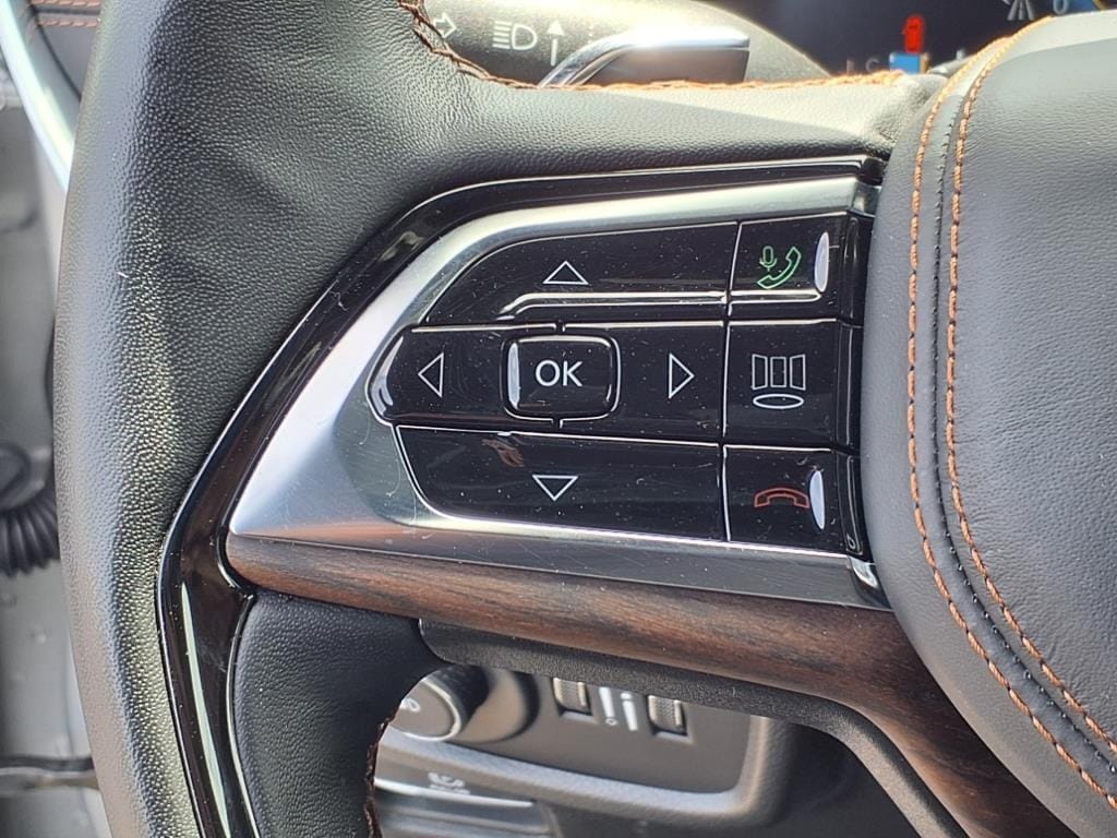 used 2023 Jeep Grand Cherokee car, priced at $44,901