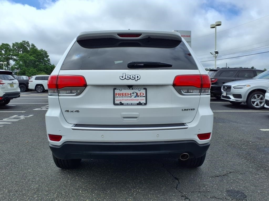 used 2015 Jeep Grand Cherokee car, priced at $15,900