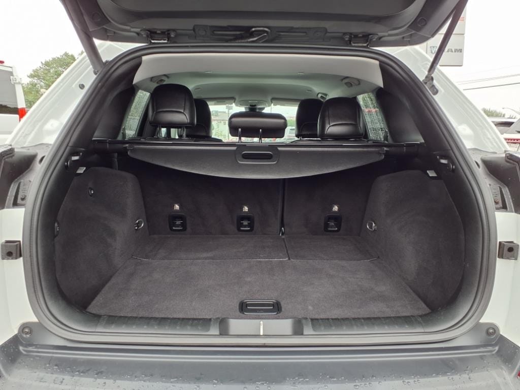 used 2019 Jeep Cherokee car, priced at $11,900