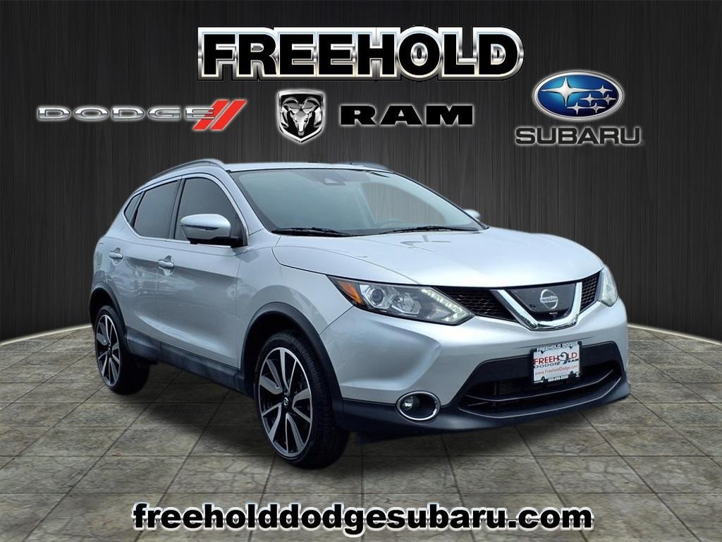 used 2017 Nissan Rogue Sport car, priced at $14,900