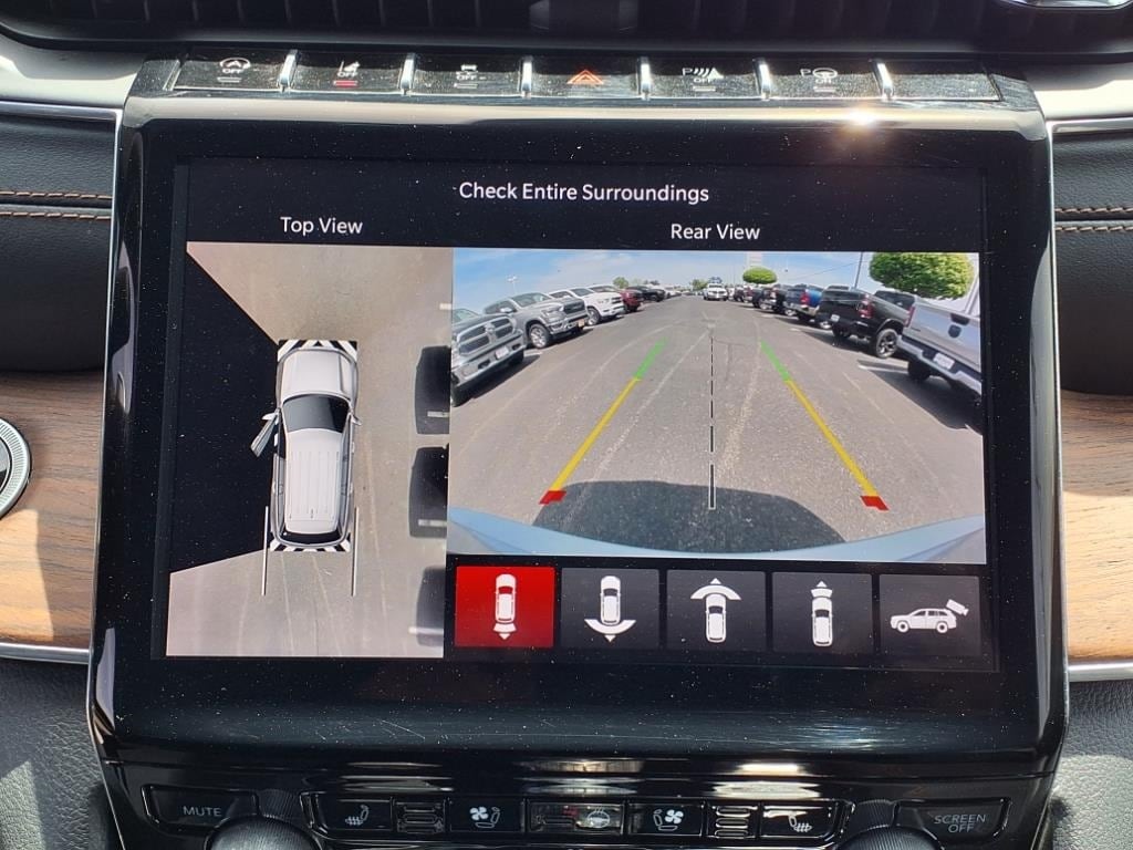 used 2023 Jeep Grand Cherokee car, priced at $44,901