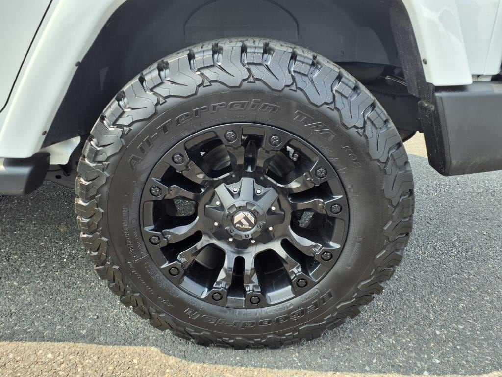 used 2017 Jeep Wrangler car, priced at $25,900